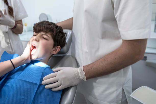 Best Emergency Root Canal Treatment in Saukville, WI